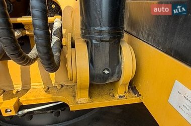 Гусеничный экскаватор Caterpillar 320 2019 в Ровно