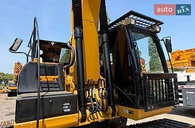 Гусеничный экскаватор Caterpillar 320 2019 в Ровно