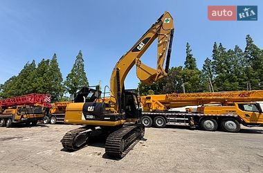 Гусеничный экскаватор Caterpillar 320 2019 в Ровно