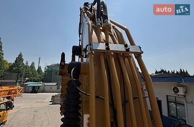 Гусеничний екскаватор Caterpillar 320 2019 в Рівному