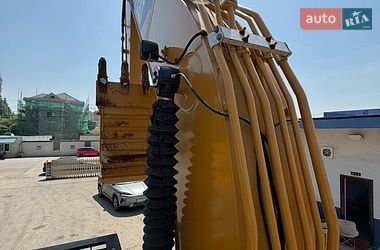 Гусеничный экскаватор Caterpillar 320 2019 в Ровно