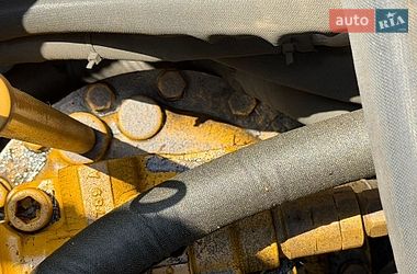 Гусеничний екскаватор Caterpillar 320 2019 в Рівному