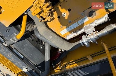 Гусеничный экскаватор Caterpillar 320 2019 в Ровно