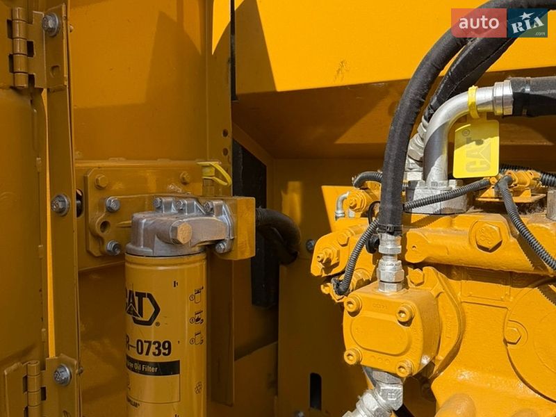 Гусеничный экскаватор Caterpillar 320 2016 в Ровно