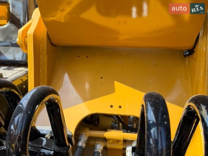 Гусеничный экскаватор Caterpillar 320 2016 в Ровно