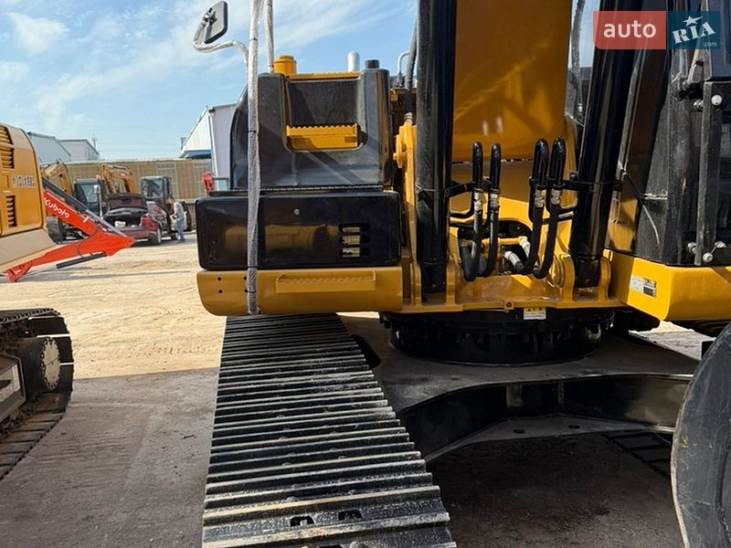 Гусеничный экскаватор Caterpillar 320 2016 в Ровно