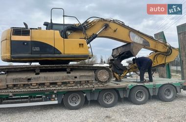 Гусеничний екскаватор Caterpillar 320C 2007 в Косові