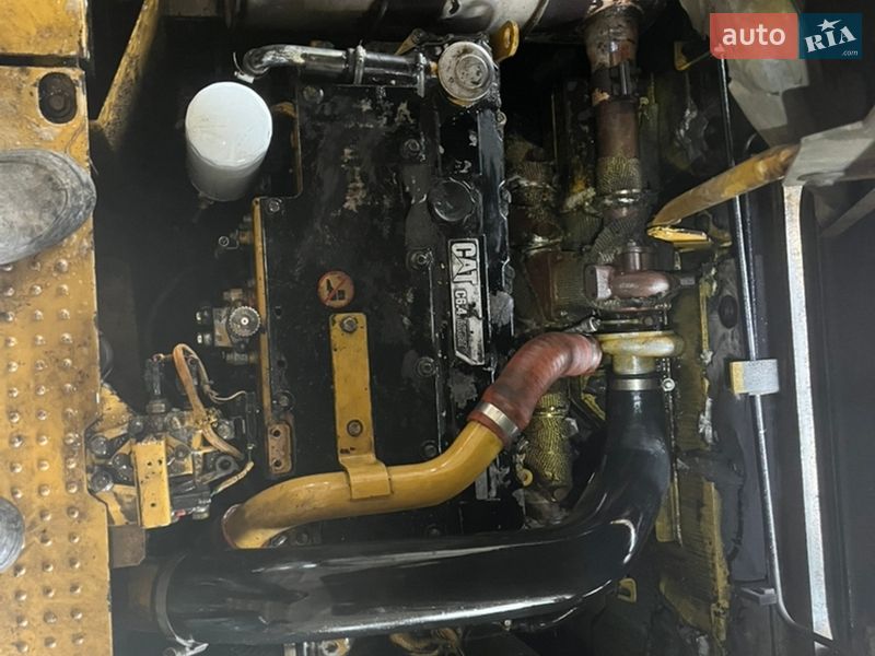 Гусеничный экскаватор Caterpillar 320C 2007 в Косове