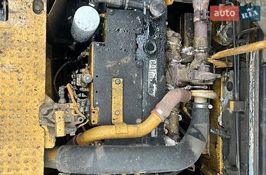 Гусеничний екскаватор Caterpillar 320C 2007 в Косові