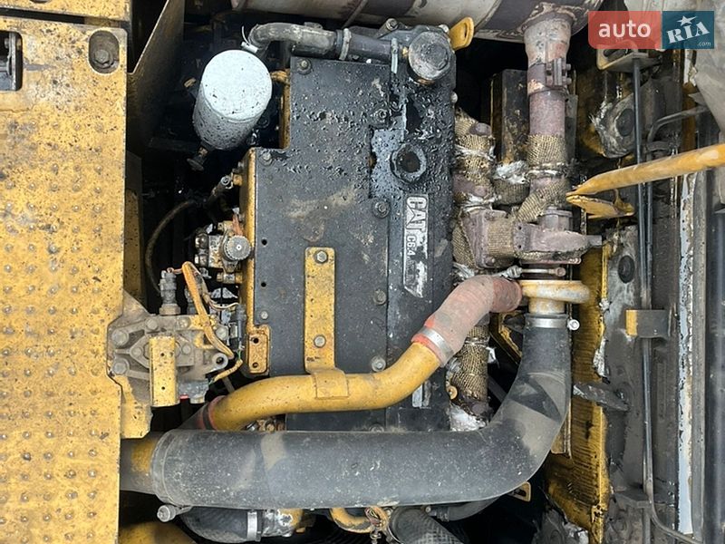 Гусеничний екскаватор Caterpillar 320C 2007 в Косові