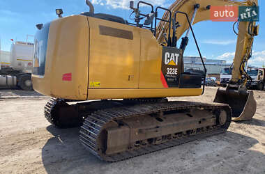 Гусеничный экскаватор Caterpillar 323 2015 в 