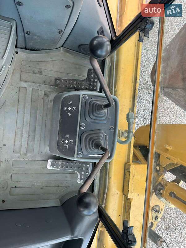 Экскаватор погрузчик Caterpillar 428 2004 в Белой Церкви