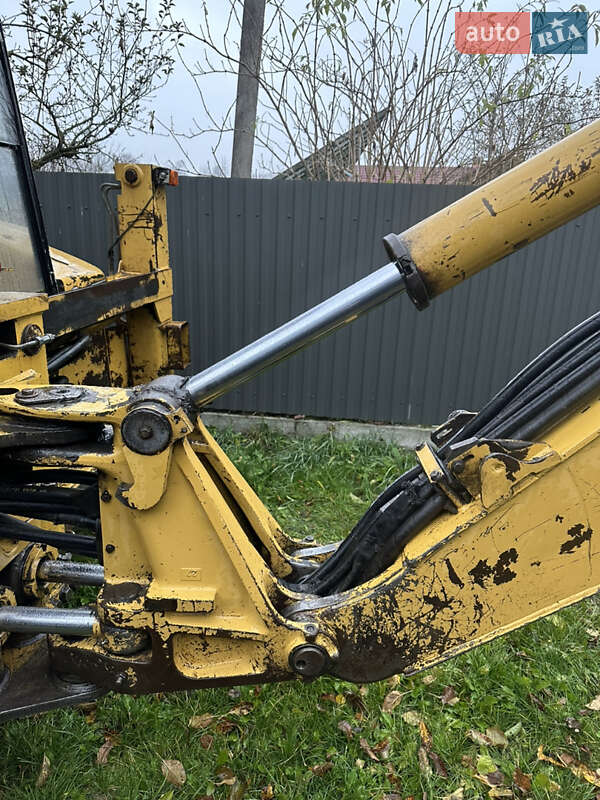 Екскаватор навантажувач Caterpillar 428 1999 в Чернівцях