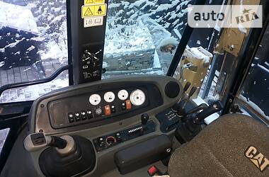 Экскаватор погрузчик Caterpillar 432 2004 в 