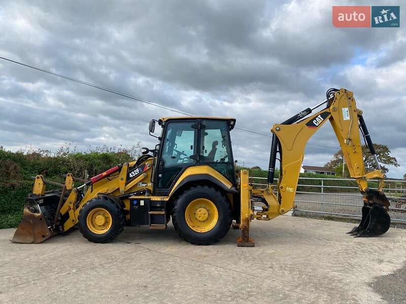 Экскаватор погрузчик Caterpillar 432 2017 в Киеве