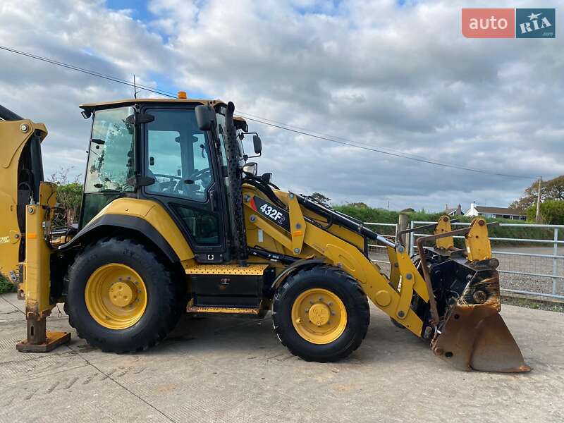 Экскаватор погрузчик Caterpillar 432 2017 в Киеве