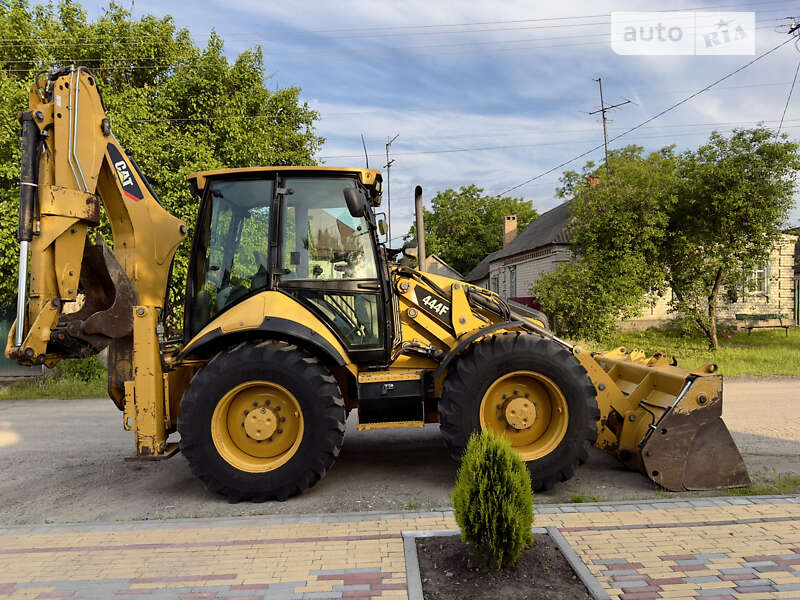 Экскаватор погрузчик Caterpillar 444 2014 в Павлограде