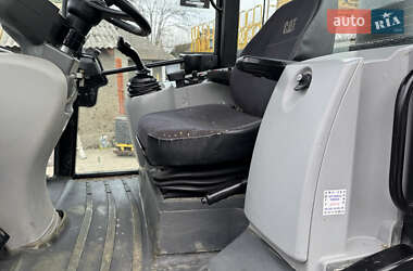 Фронтальный погрузчик Caterpillar 906 2012 в 