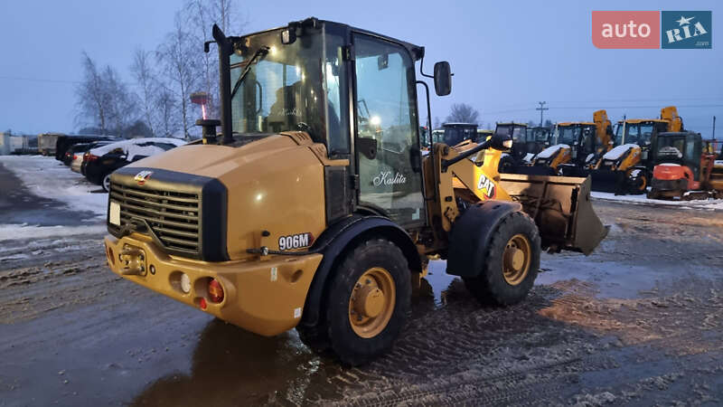 Caterpillar 906 2020