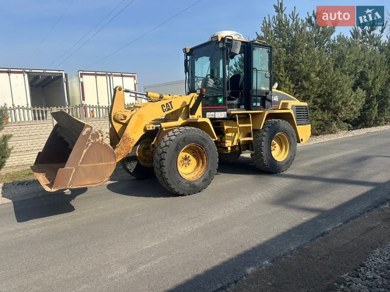 Фронтальный погрузчик Caterpillar 914 2000 в Луцке