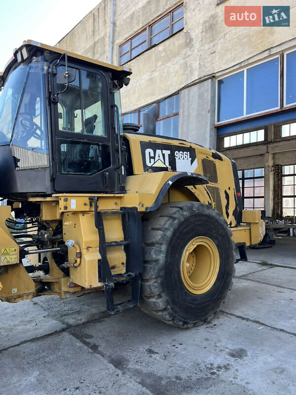 Фронтальні навантажувачі Caterpillar 966 2018 в Чернігові
