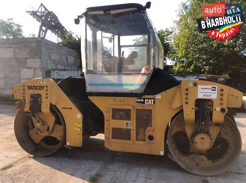 Дорожный каток Caterpillar CB 2012 в Киеве фото 6 Дорожный каток Caterpillar CB 2012 в Киеве