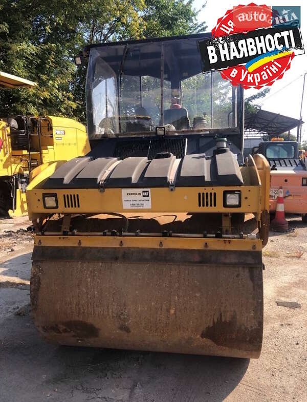 Дорожный каток Caterpillar CB 2012 в Киеве