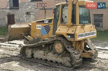 Бульдозер Caterpillar D5 2003 в 