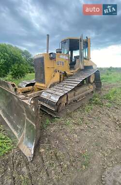 Бульдозер Caterpillar D6M 2000 в 