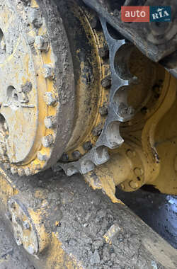 Бульдозер Caterpillar D6T 2010 в 
