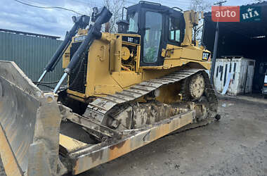 Бульдозер Caterpillar D6T 2010 в Ужгороді