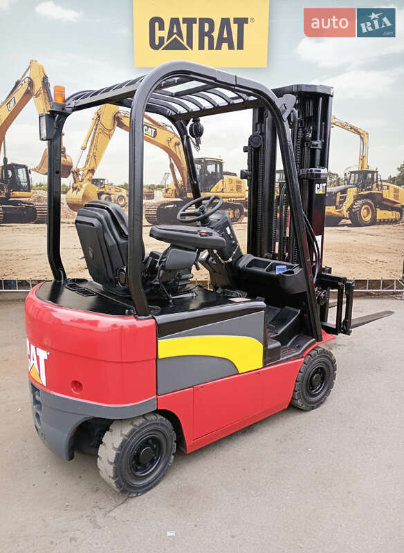 Вилочный погрузчик Caterpillar EP 2007 в Киеве
