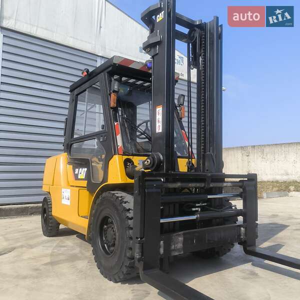 Вилочний навантажувач Caterpillar GP 2008 в Пустомитах