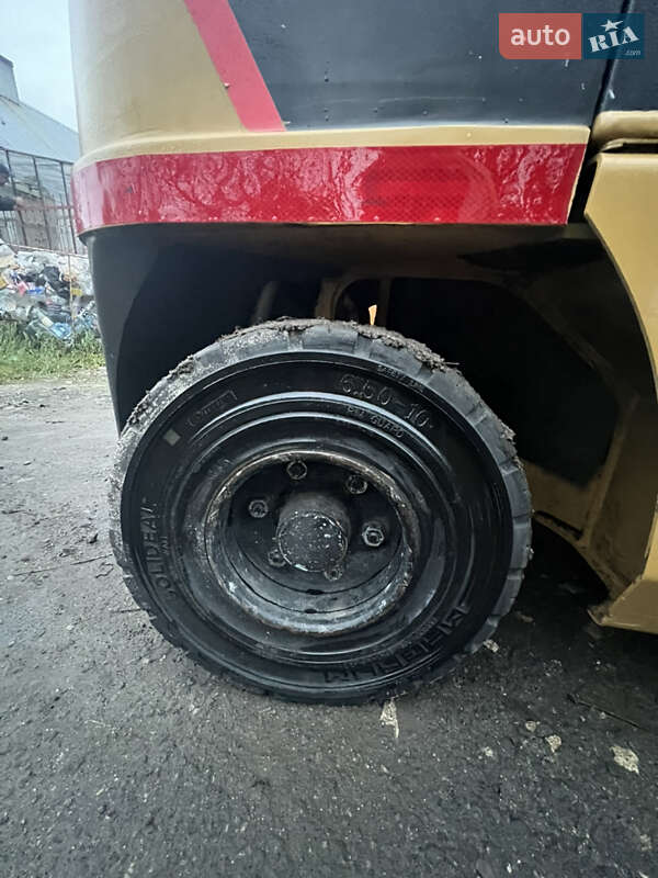 Вилочный погрузчик Caterpillar GP 2017 в Тернополе