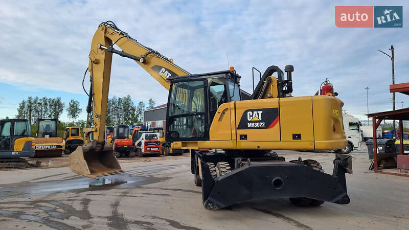 Колесный экскаватор Caterpillar MH 3022 2018 в Одессе