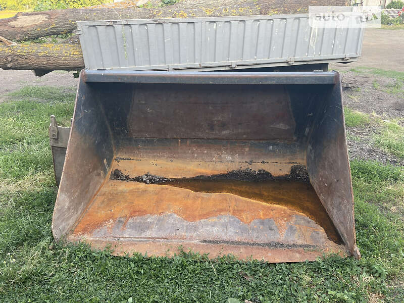 Телескопический погрузчик Caterpillar TH 360B 2009 в Киеве фото 22 Телескопический погрузчик Caterpillar TH 360B 2009 в Киеве