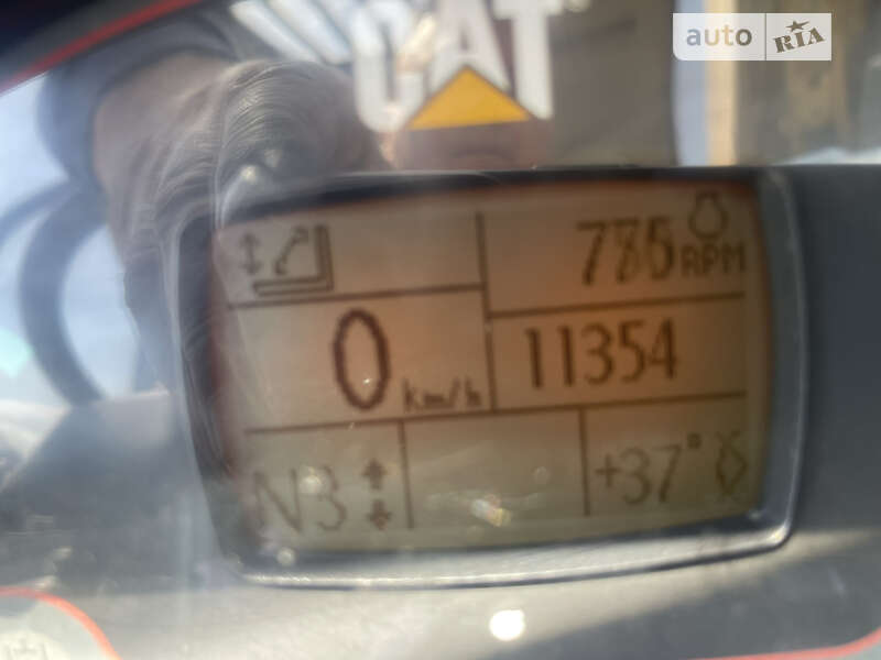 Телескопический погрузчик Caterpillar TH 414 2012 в Киеве