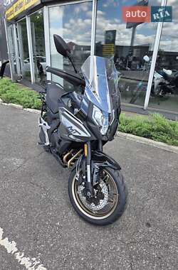 Мотоцикл Туризм CFMOTO 700MT 2025 в 