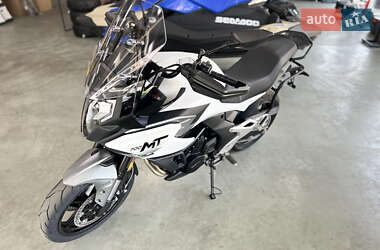 Мотоцикл Круизер CFMOTO 700MT 2025 в 