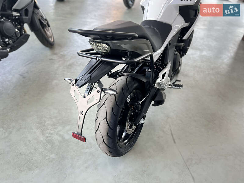 Мотоцикл Круизер CFMOTO 700MT 2025 в Киеве