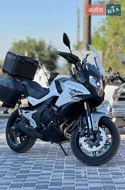 Мотоцикл Спорт-туризм CFMOTO 700MT 2025 в 