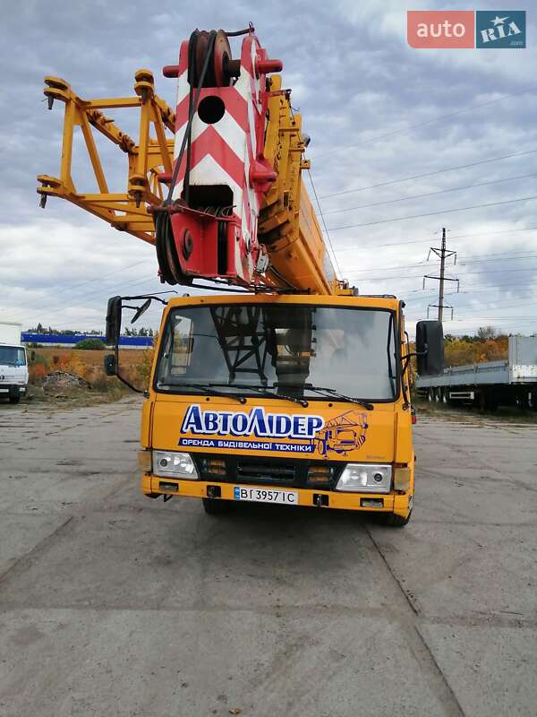Автокран ChangJiang LT 2008 в Полтаве