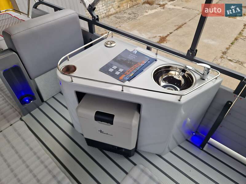 Катер ChargeDay 740 Lounge 2023 в Днепре