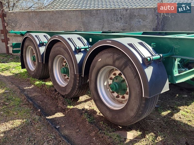 Контейнеровоз напівпричіп Chereau C 2001 в Одесі