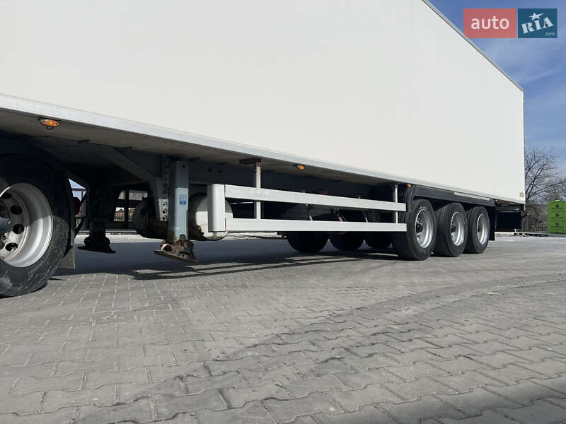 Рефрижератор полуприцеп Chereau Carrier 2008 в Львове