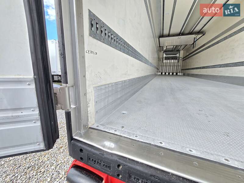 Рефрижератор полуприцеп Chereau Carrier 2013 в Виннице