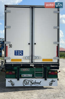 Рефрижератор полуприцеп Chereau Carrier 2002 в 