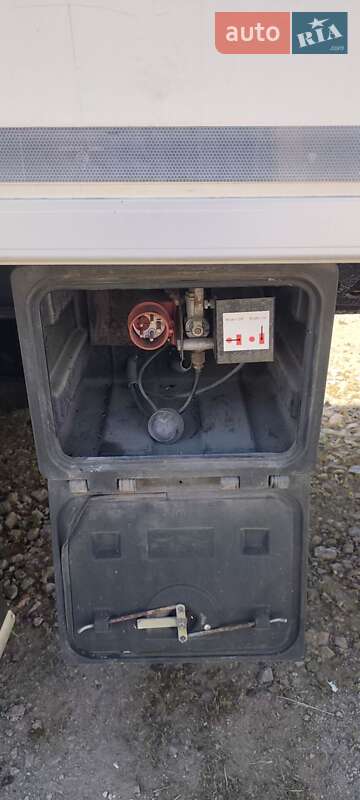 Рефрижератор полуприцеп Chereau CD 382CHB 2006 в Умани фото 4 Рефрижератор полуприцеп Chereau CD 382CHB 2006 в Умани