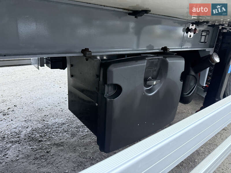 Рефрижератор полуприцеп Chereau CD 382CHB 2010 в Киеве фото 30 Рефрижератор полуприцеп Chereau CD 382CHB 2010 в Киеве