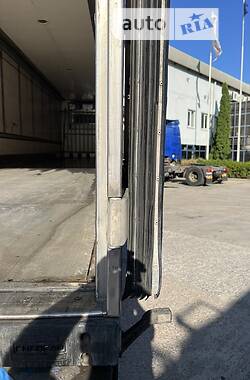 Рефрижератор полуприцеп Chereau CD381HB 2006 в Киеве